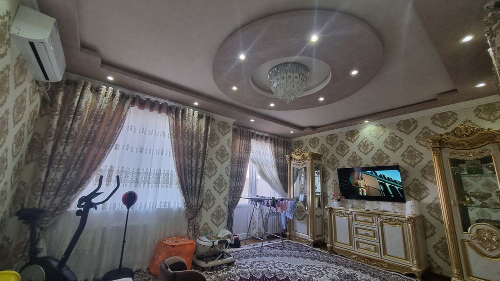 3 xona 2 qavat 6 qavatli uy sotiladi