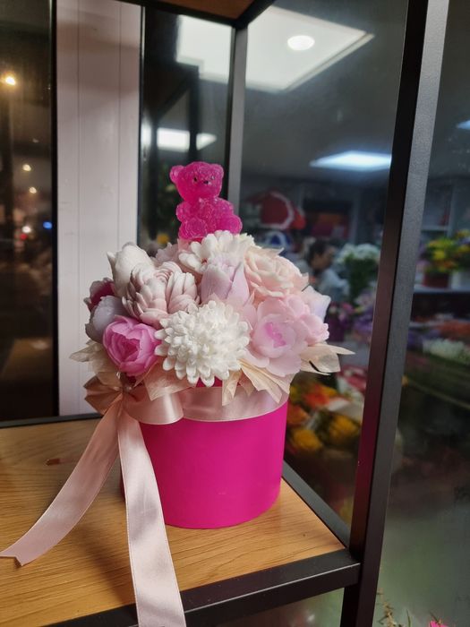 Aranjamente parfumate din flori de săpun