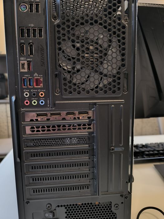 Геймърски компютър