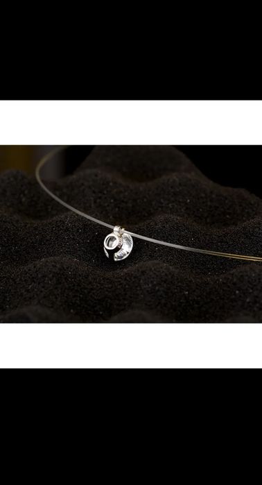 Красив кристал на колие