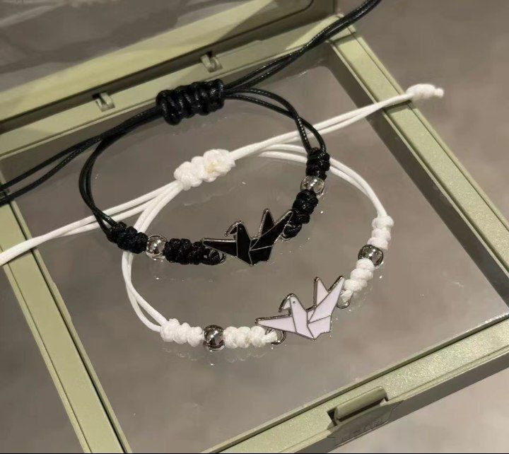 Braslet qizlar uchun parali