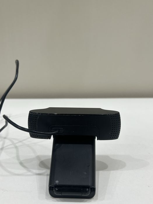 Продам веб-камеру Logitech C922 Pro Stream.