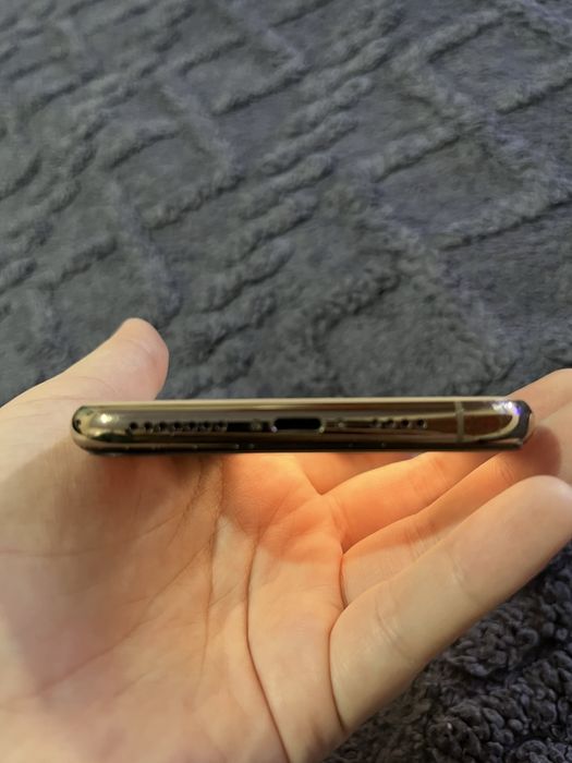 Продается айфон 11 про мах 256 гб