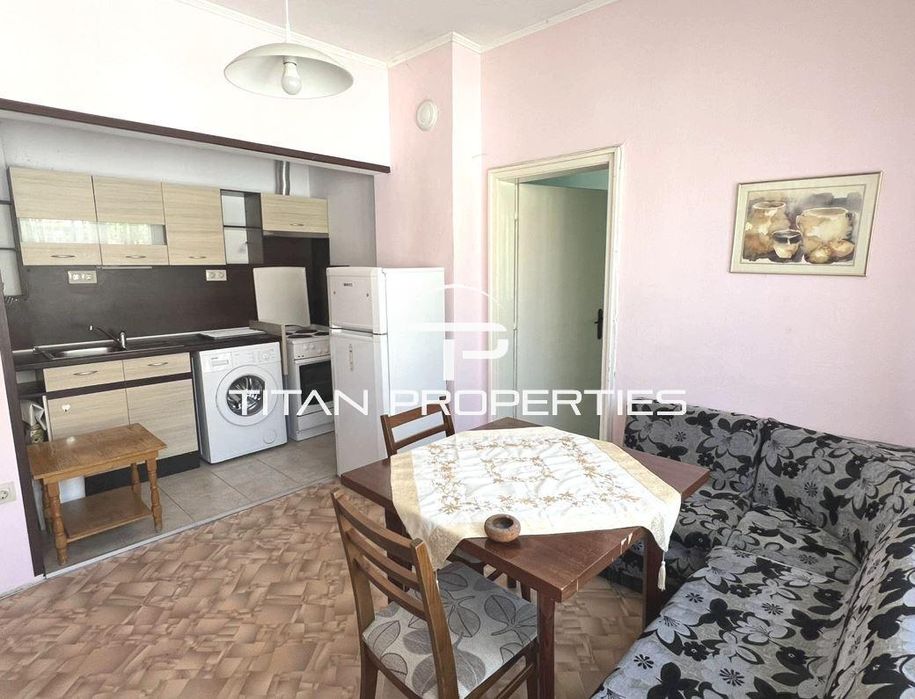 Дава се под наем Тристаен апартамент в Варна, Център - 65 кв.м за 600 € - Снимка #1