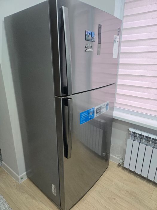 Продается холодильник SAMSUNG