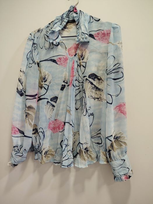 Весенняя блузка женская