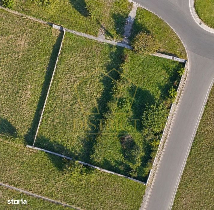 Teren locuinte colective 761mp, P+2E+Er/M | Buziașului