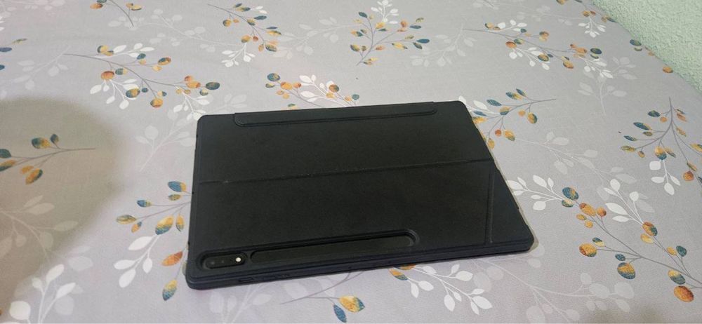 Срочна продается Galaxy Tab S8 Ultra 5G