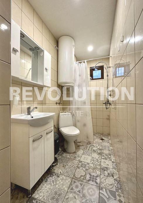 Дава се под наем Двустаен апартамент в Варна, Колхозен пазар - 65 кв.м за 475 € - Снимка #4