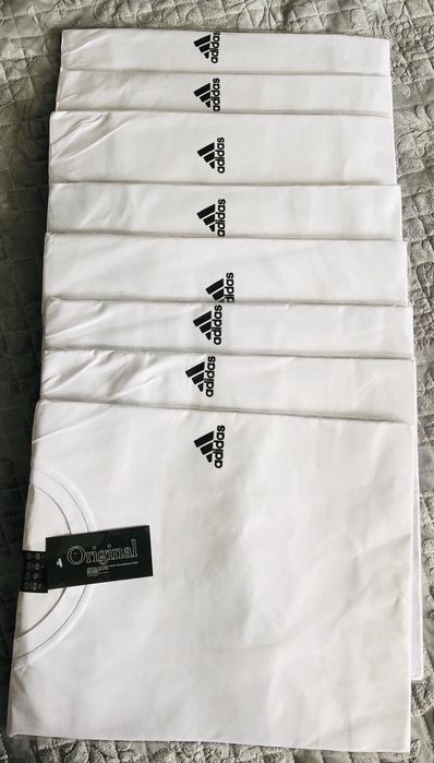 Мужские белые футболки