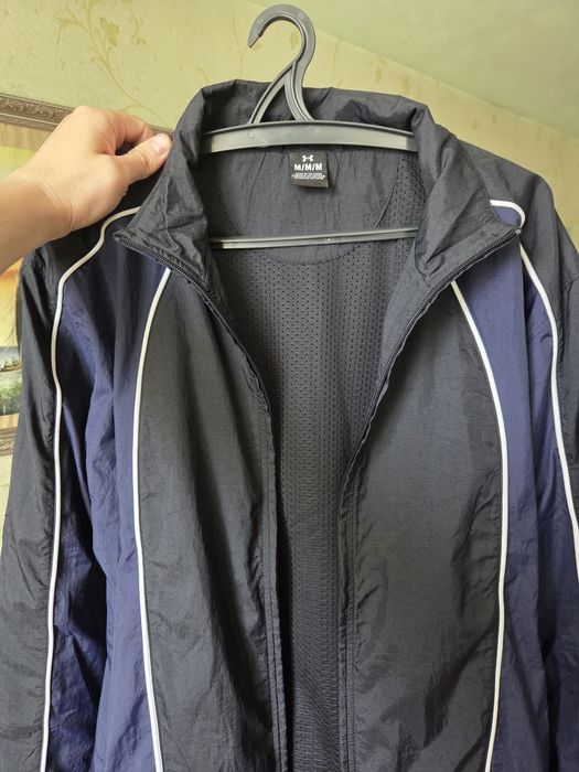 Under armour ветровка, новая!