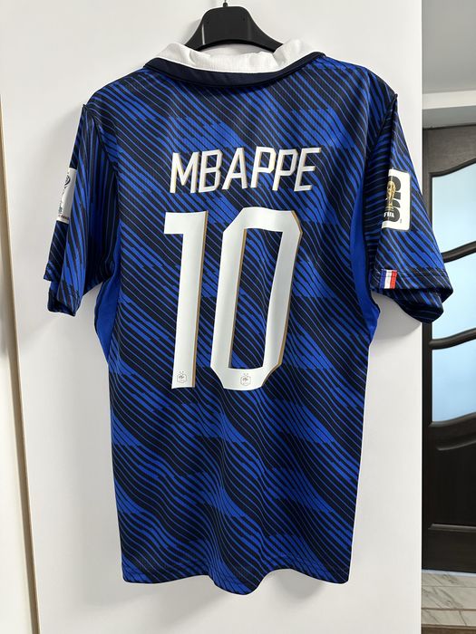Tricou Franta World Cup Mbappe Marimea M nou cu eticheta