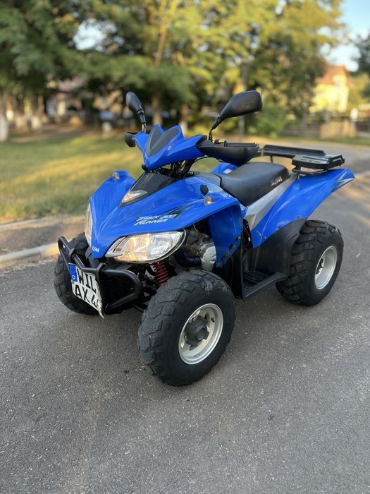 Sym  trackrunner 200