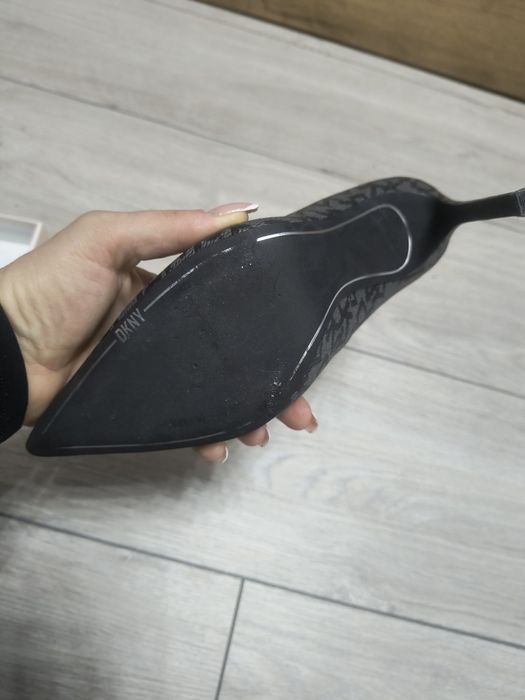 Pantofi stiletto noi