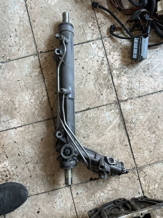 Рулевой рейка BMW х5 е53