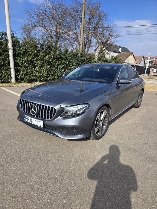 Vand Mercedes E220 2017 IMPECABILA