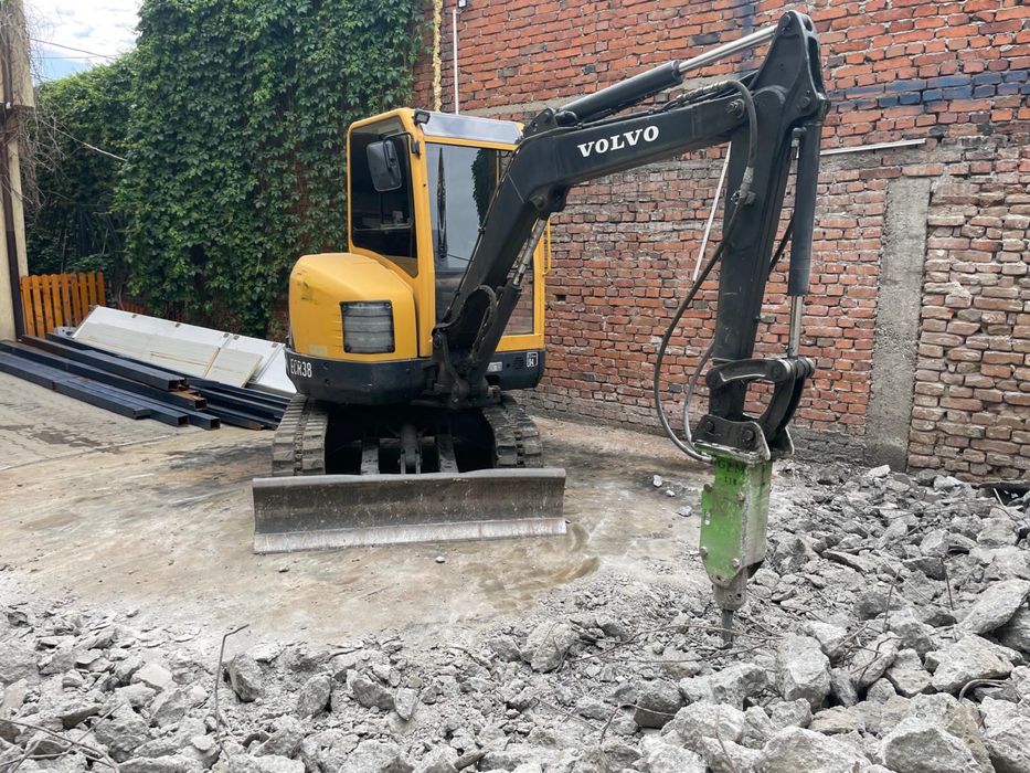 MINIEXCAVATOR fundatii, santuri, bransamente, alte sapaturi demolari