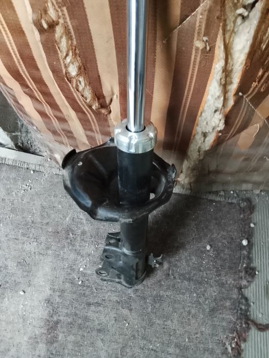 Стоики для авто амортизаторы