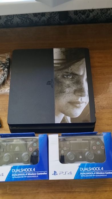 PS4 slim 12.52 versiya 500 GB