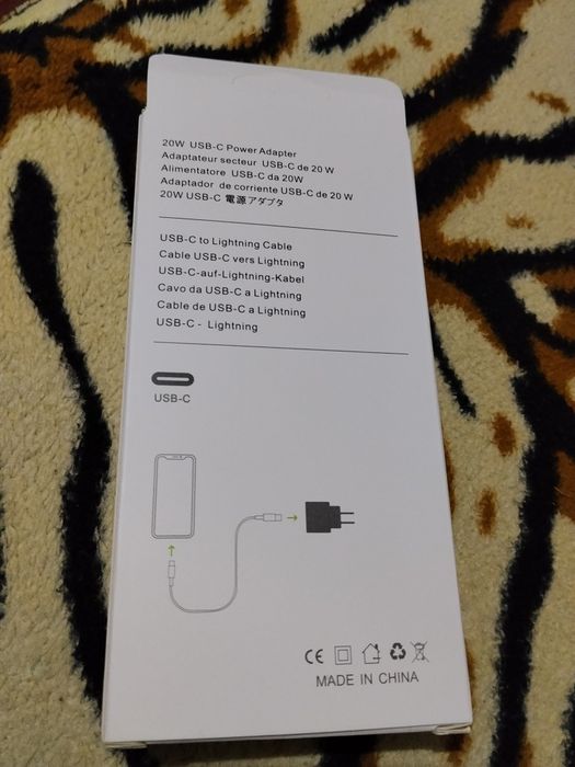 Зарядка для Айфон новый