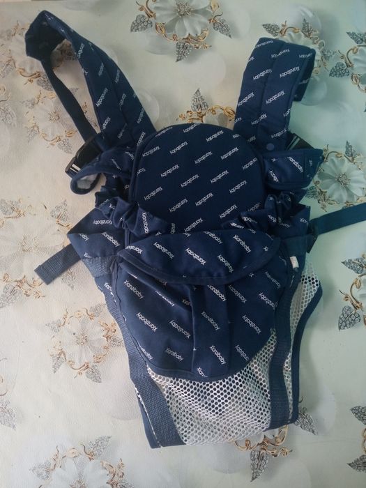 Детское кенгуру.