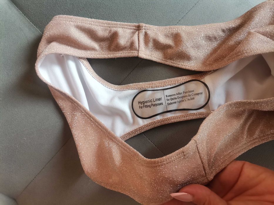 ЧИСТО НОВ Бански от две части