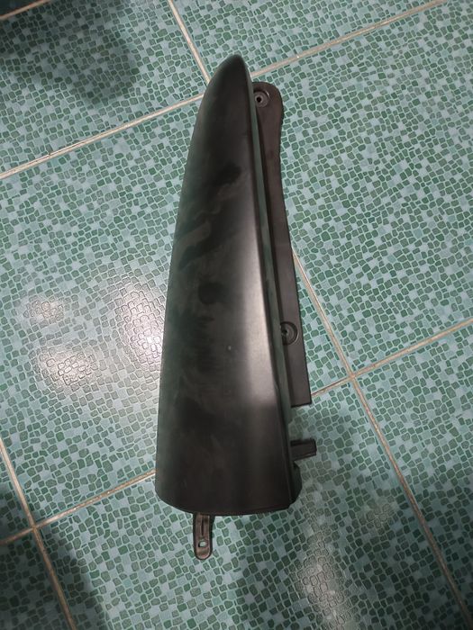 Накладка заднего левого фонаря Лада Ларгус