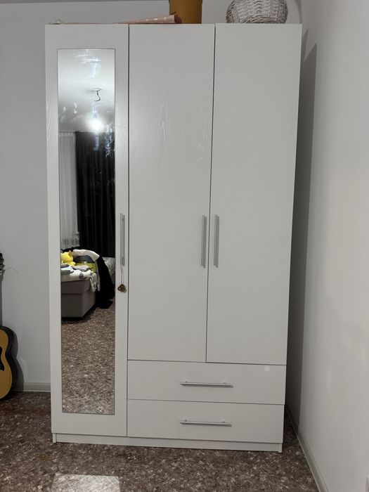 Продаётся шкаф в отличном состоянии