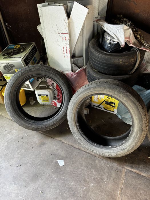 Продам резину 235 55 R20