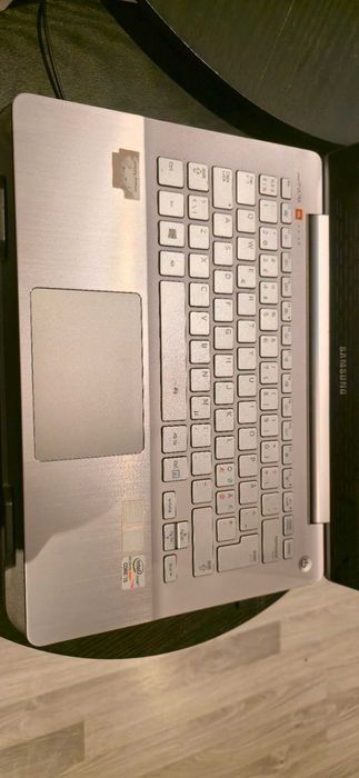 Laptop Samsung i5, touchscreen
