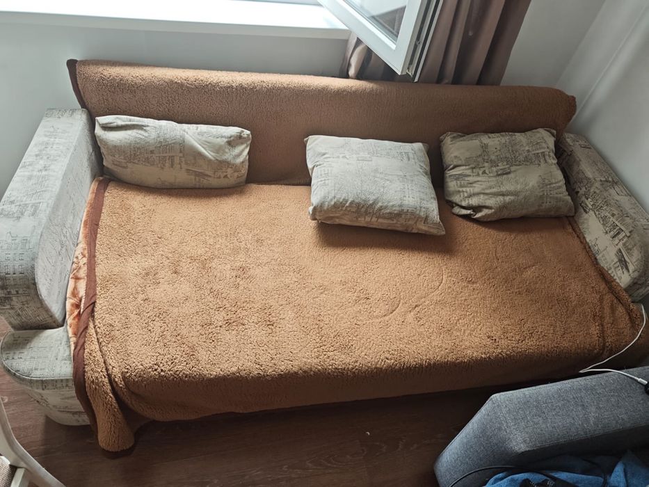 Отдам даром диван