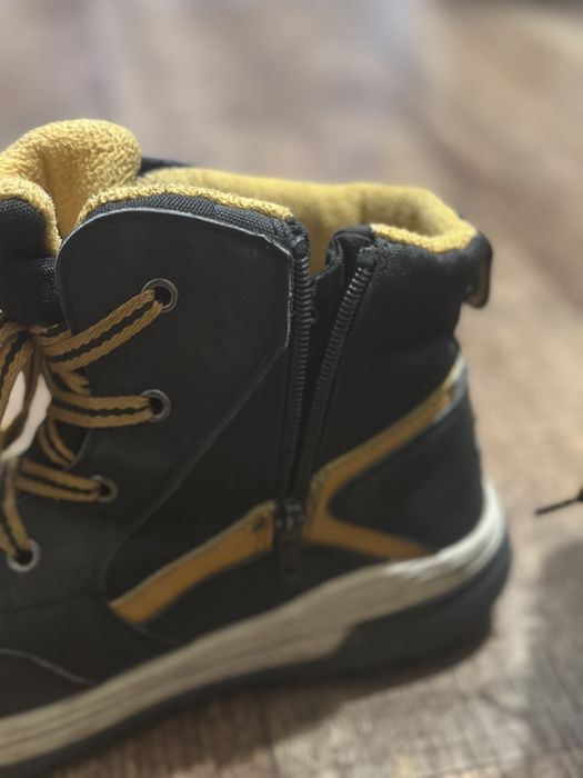 Зимние ботинки