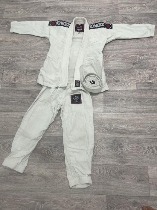 Продам кимоно Kingz для борьбы