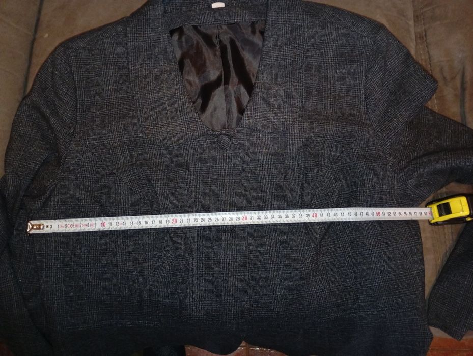 Комплект дамско сако с елек