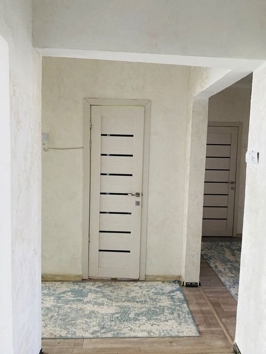 4 комнатная квартира. Ердена 211