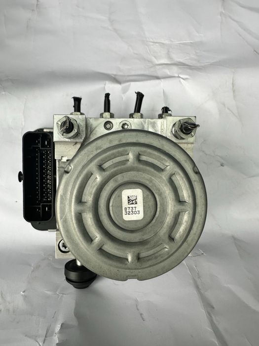 АБС модул за субару крострек.