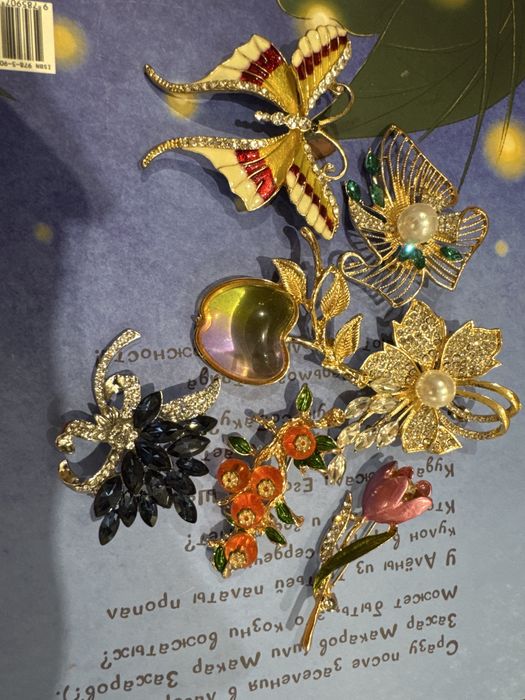 Броши разные интересные