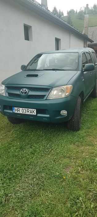 Vând sau schimb Toyota Hylux