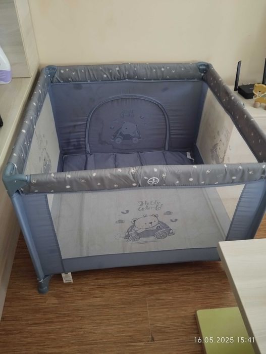 Продавам детска кошара за игра