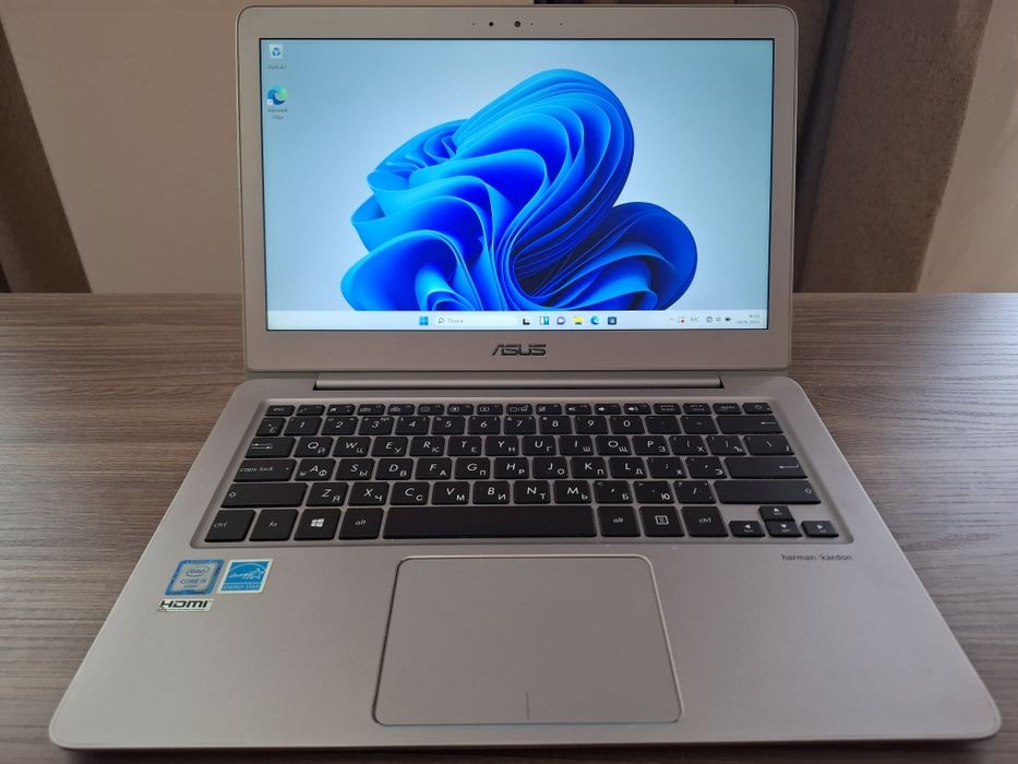 Ноутбук Asus Zenbook UX330U