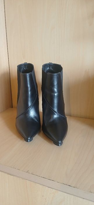 Боти и обувки естествена кожа