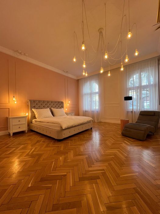 Apartament 4 camere, ultracentral Piata Unirii 101mp cu garaj 2 masini 56 mp