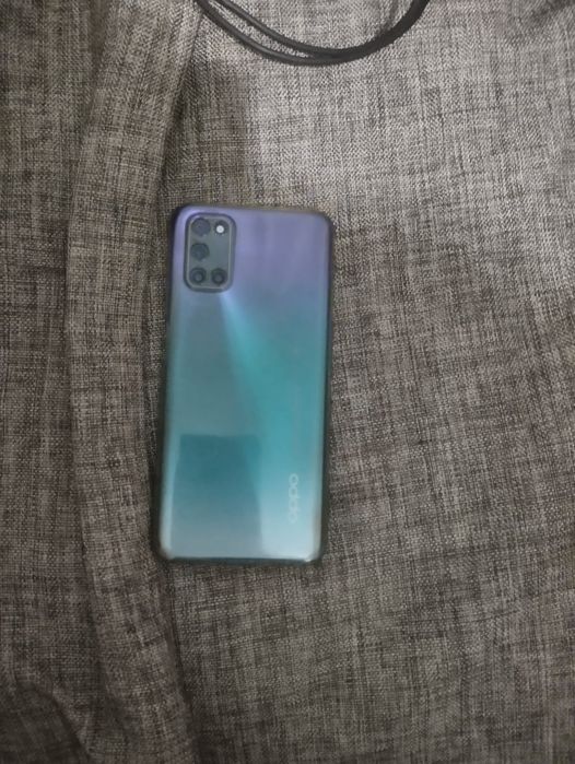 Продам отличны телефон оппо а72