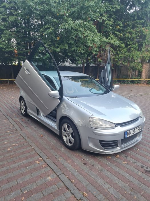 Volkswagen Golf 5 diesel 1.9