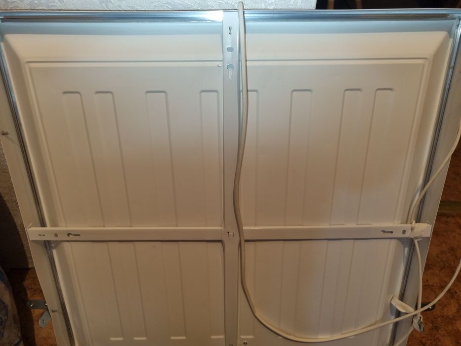 Вывески.Большие буквы.