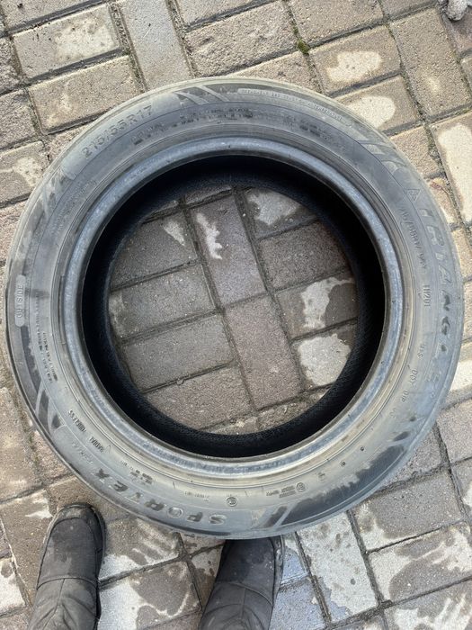 Продам шины 215/55/R17