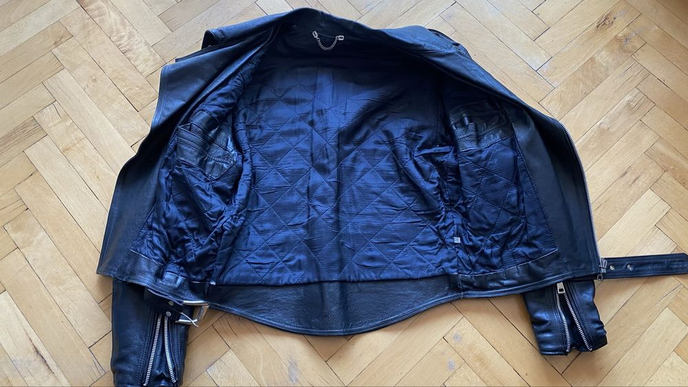 Рокерско кожено яке