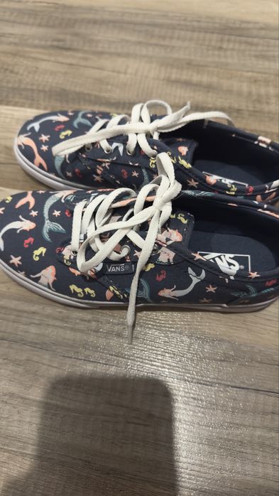Tenisi Vans marimea 33 sirene