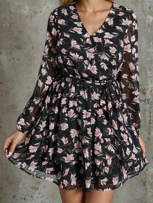 Флорална рокля къса