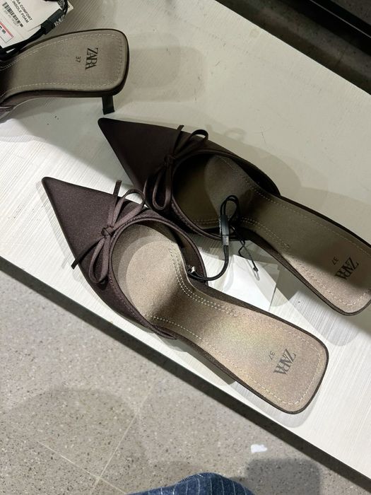 Токчета Zara.
